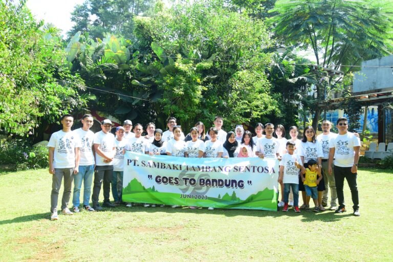 Gathering Perusahaan PT Sambaki Tambang Sentosa di Bandung