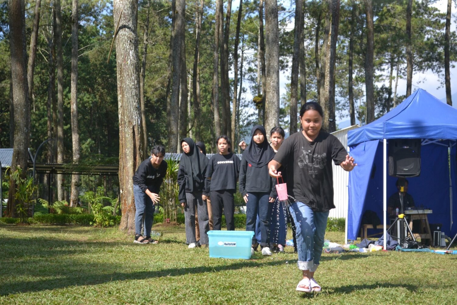 Outbound anak sekolah di Bandung Lembang Cikole