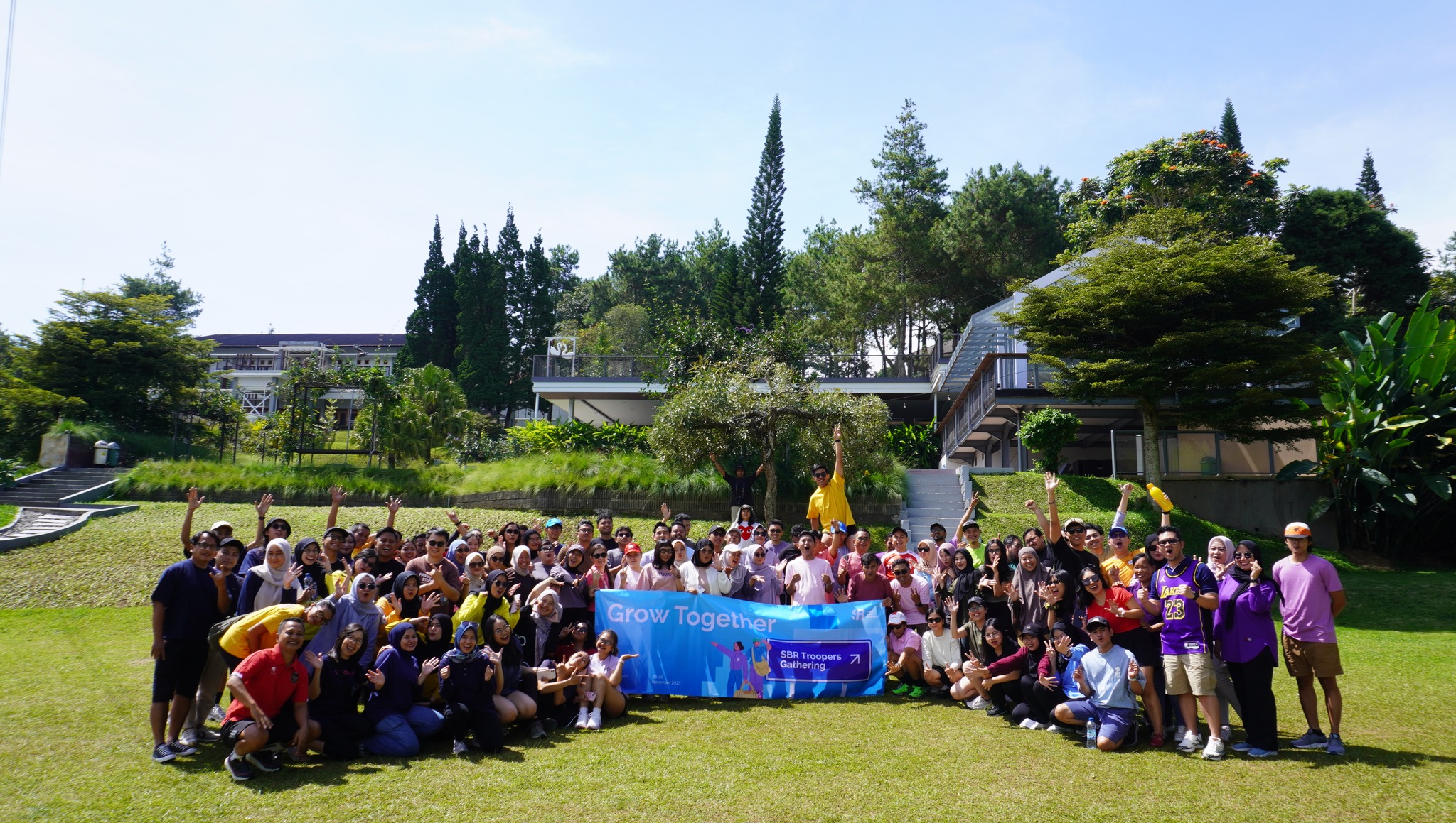 5 Rekomendasi Tempat Outing Kantor di Bandung yang Cocok untuk Team Building Perusahaan