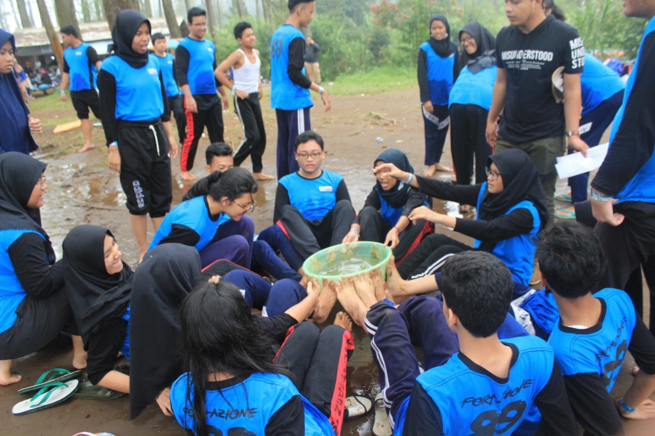 Outbound-Capacity Building di Grafika Cikole Lembang-Bandung (SMP Negeri 89 Jakarta)