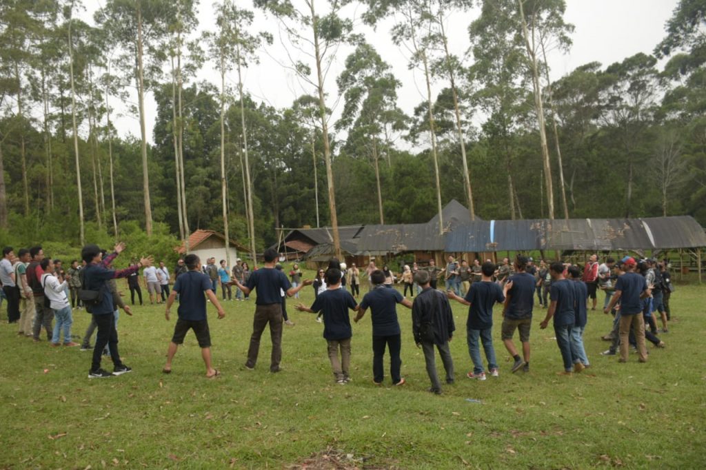 Kegiatan Gathering di Bandung.