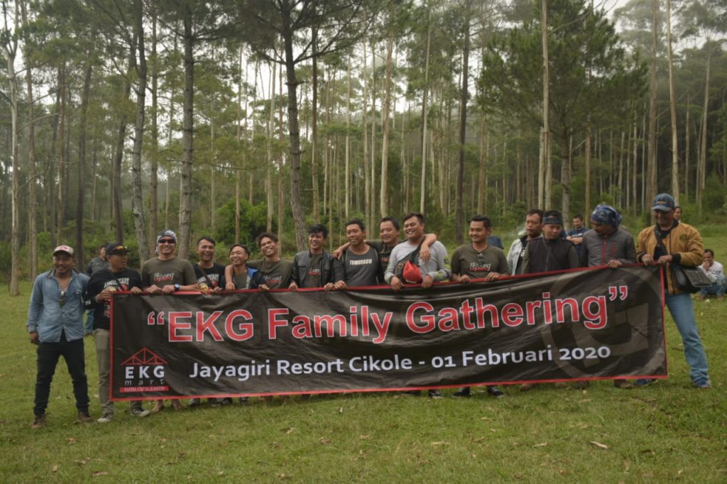 Kegiatan Gathering di Bandung.