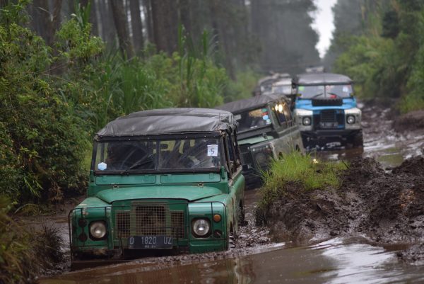 Kegiatan offroad yang diikuti Wika-PP Joint Operation