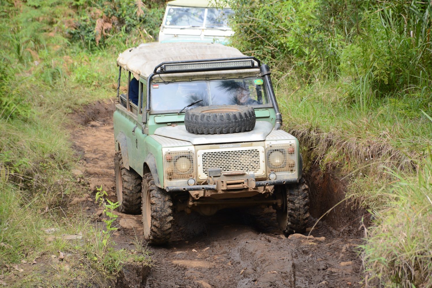 Offroad Lembang: Explore Keindahan Alam dan Petualangan di Antara Pegunungan