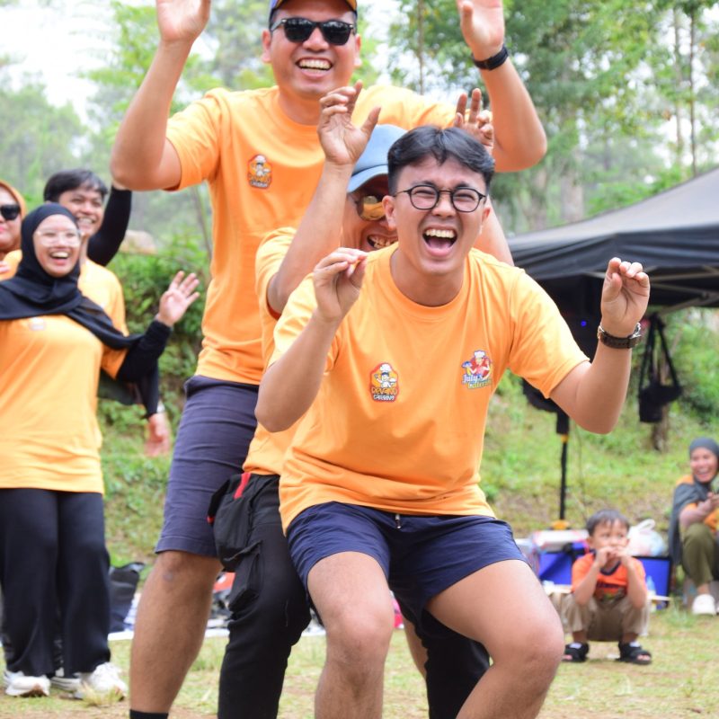 Company Gathering di Kebon Pines Cikole Lembang bersama REVAND GROUP