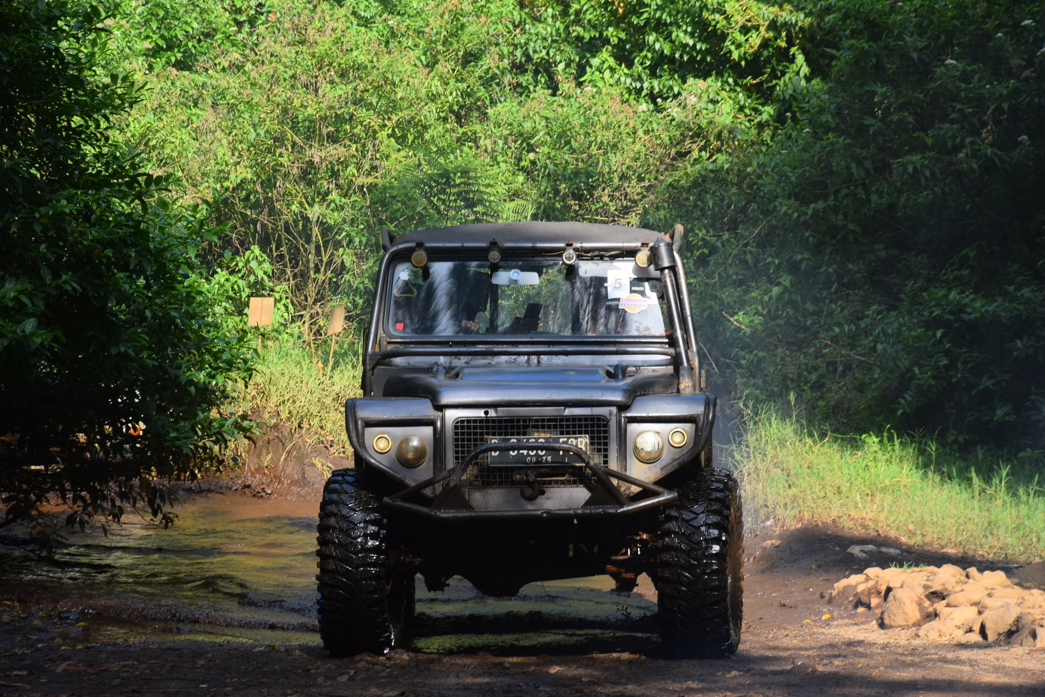 9 Tempat Offroad Terbaik di Bandung yang Wajib Dicoba