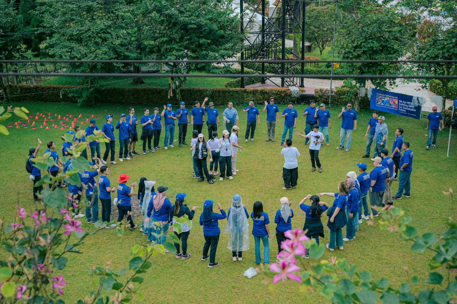 Company Retreat Indonesia, Cara Seru Membangun Tim yang Solid Tanpa Terjebak Rapat yang Itu Lagi Itu Lagi