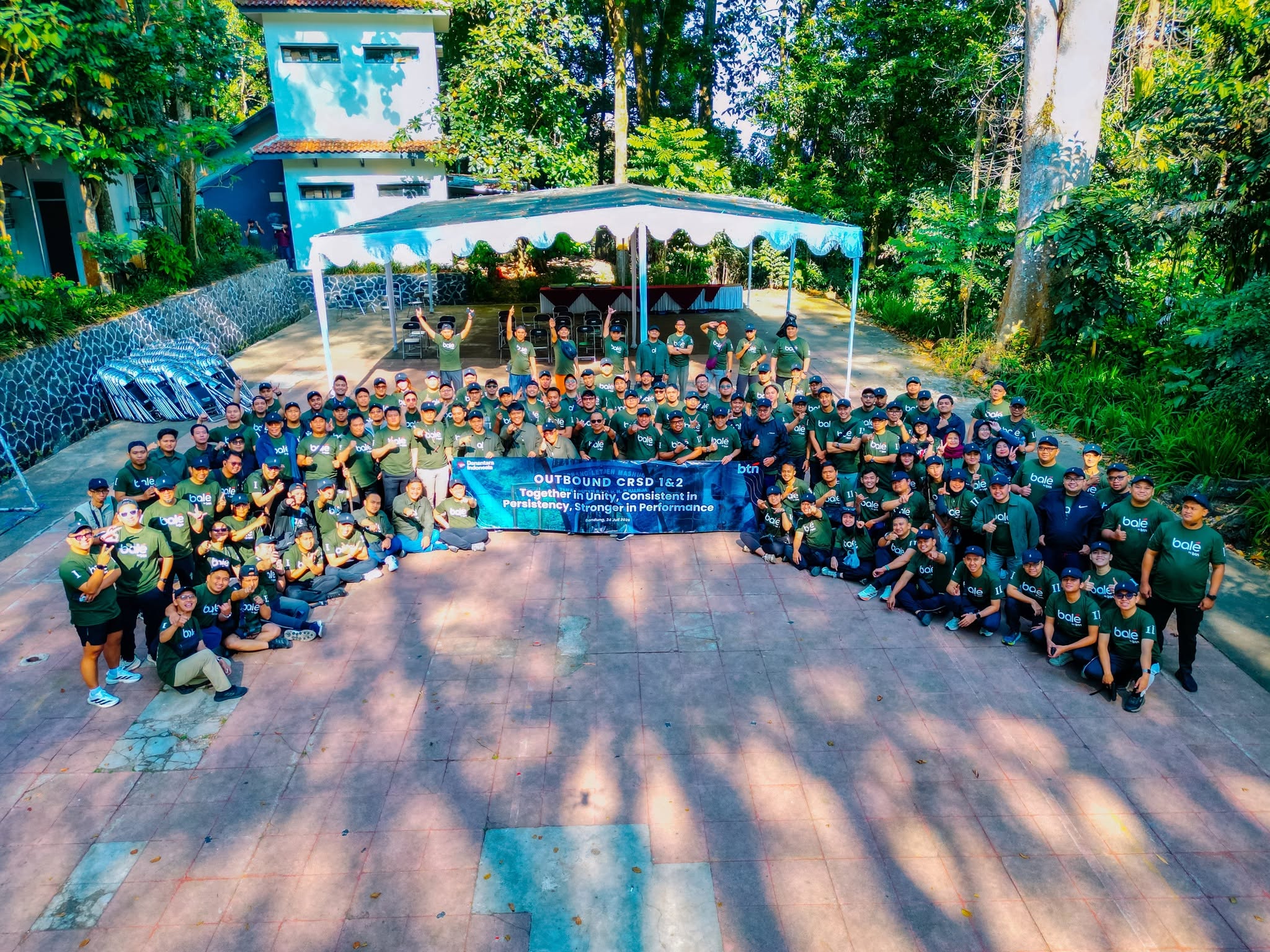 Ketika Hutan Pinus Tahura Dago Jadi ‘Ruang Rapat’ Terbaik untuk Tim Bank BTN