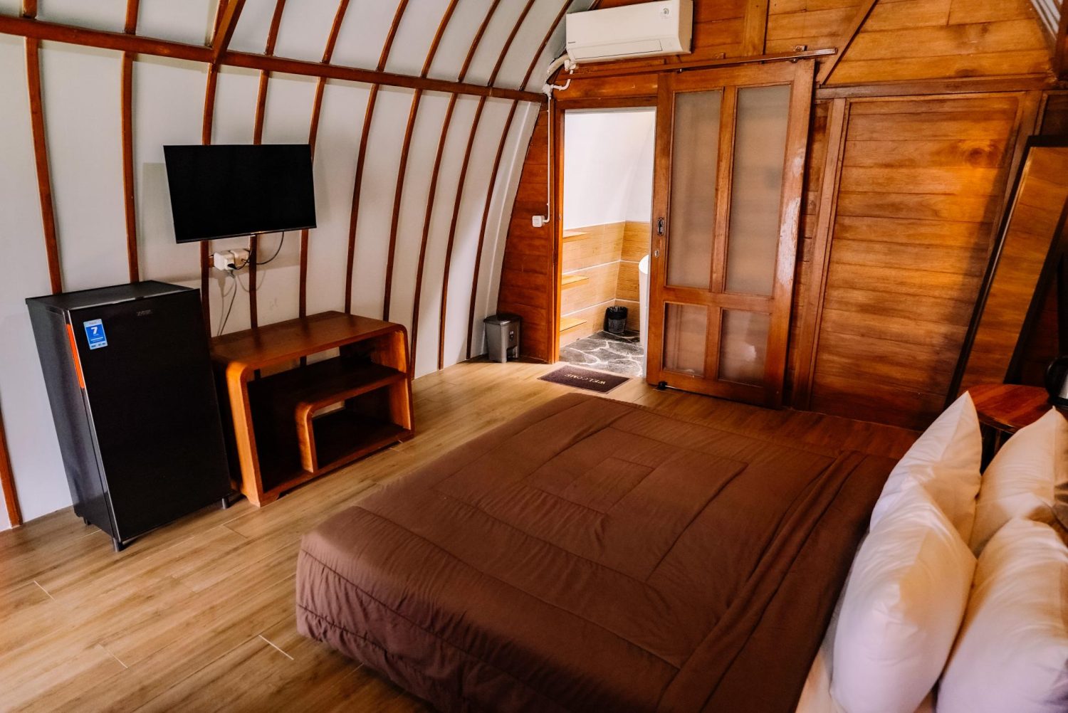 kamar di oase resort bandung